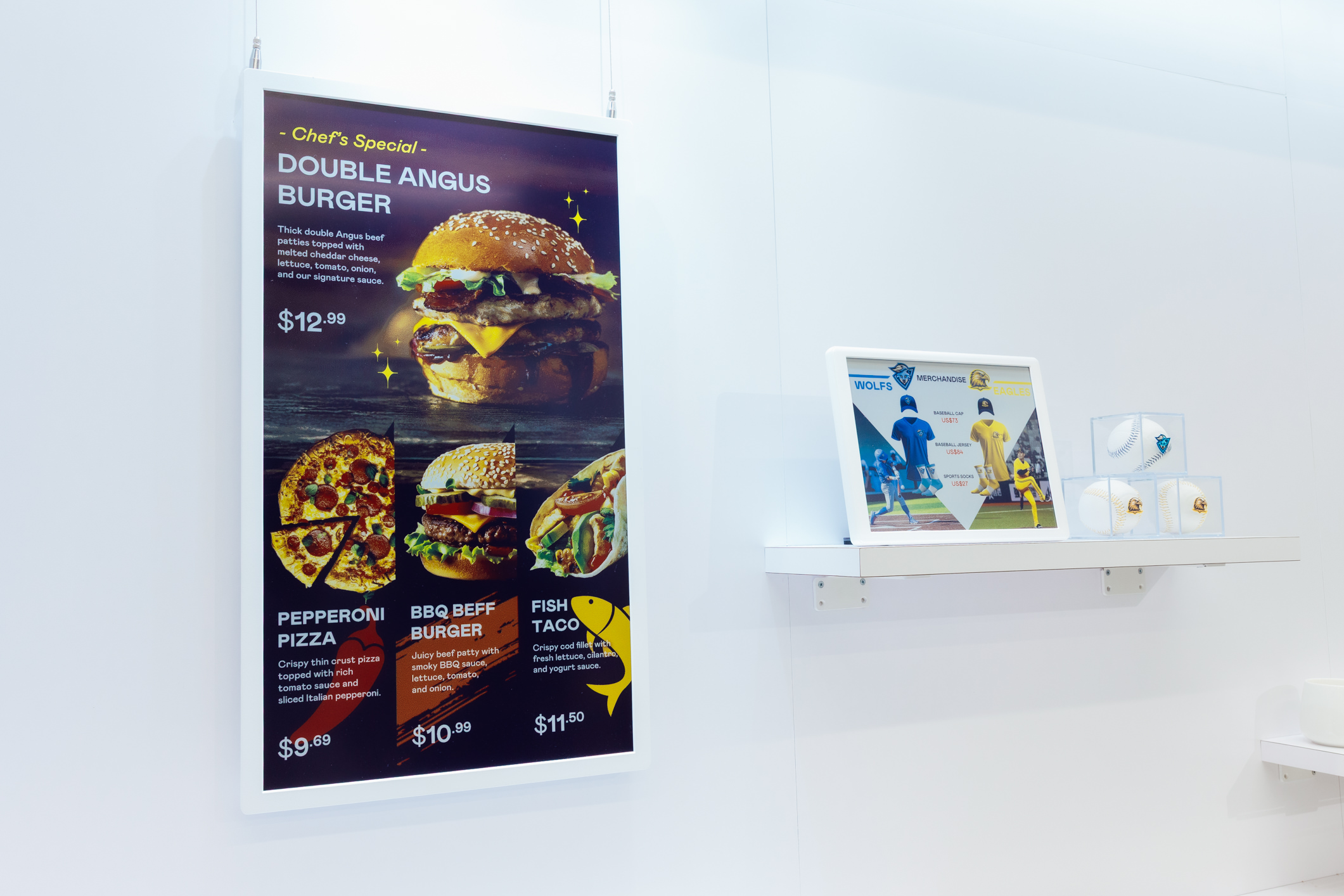 达擎开发的低功耗、全彩的aecoPost电子纸解决方案，仅在更新画面时需要微量的电力驱动，无需布建电线的便捷设计，使其可灵活应用、弹性选择置放处；可搭配aecoTag电子货架卷标解决方案，驱动商店内所有数字广告牌和电子货架卷标，以远程控制实现动态变价，提升门市人员作业效率，并以无纸化落实永续经营目标。